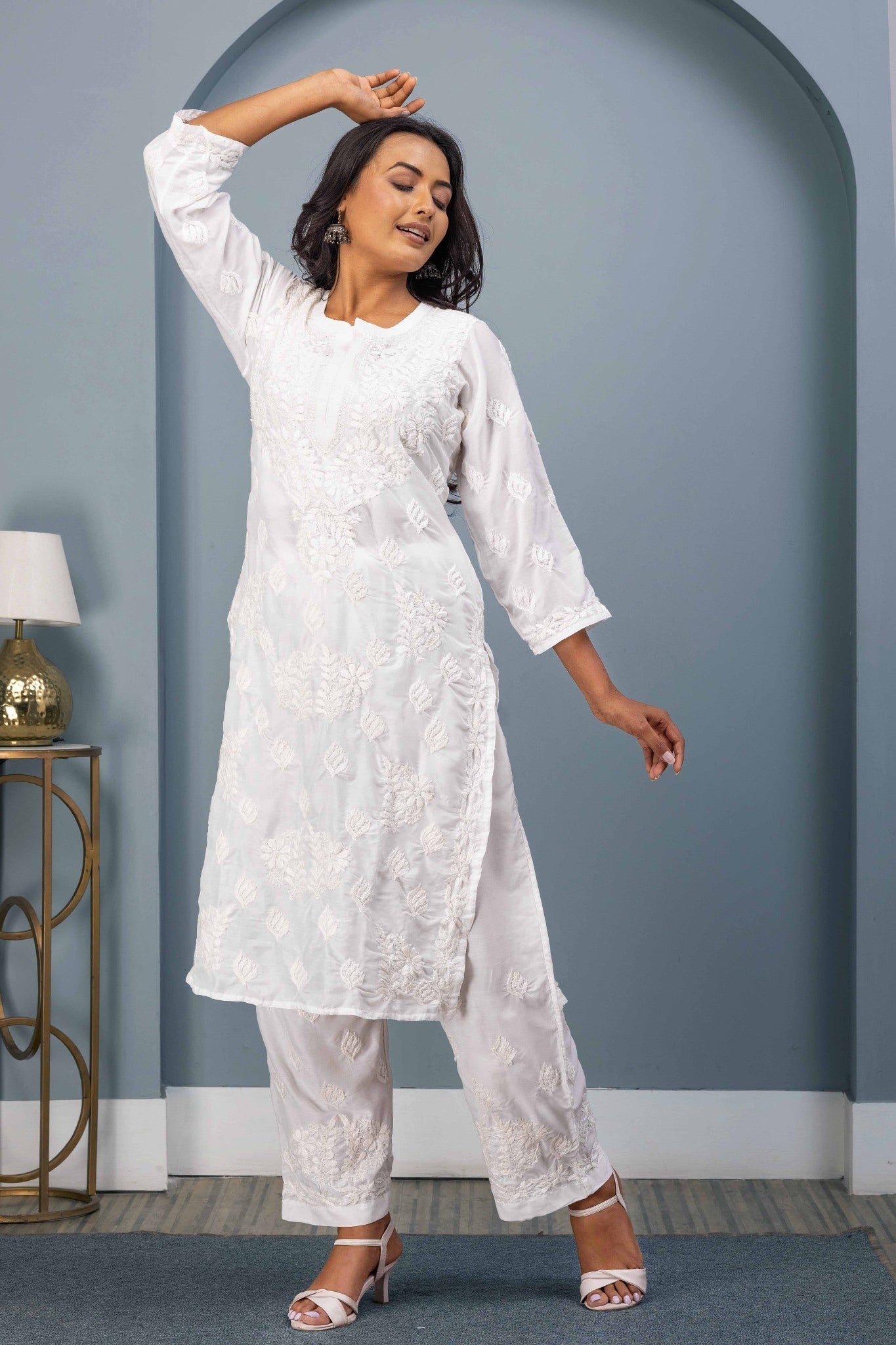 Karigiri White Chikankari Hand Embroidered Muslin Kurti Set with Floral Motifs, 3/4 Sleeves