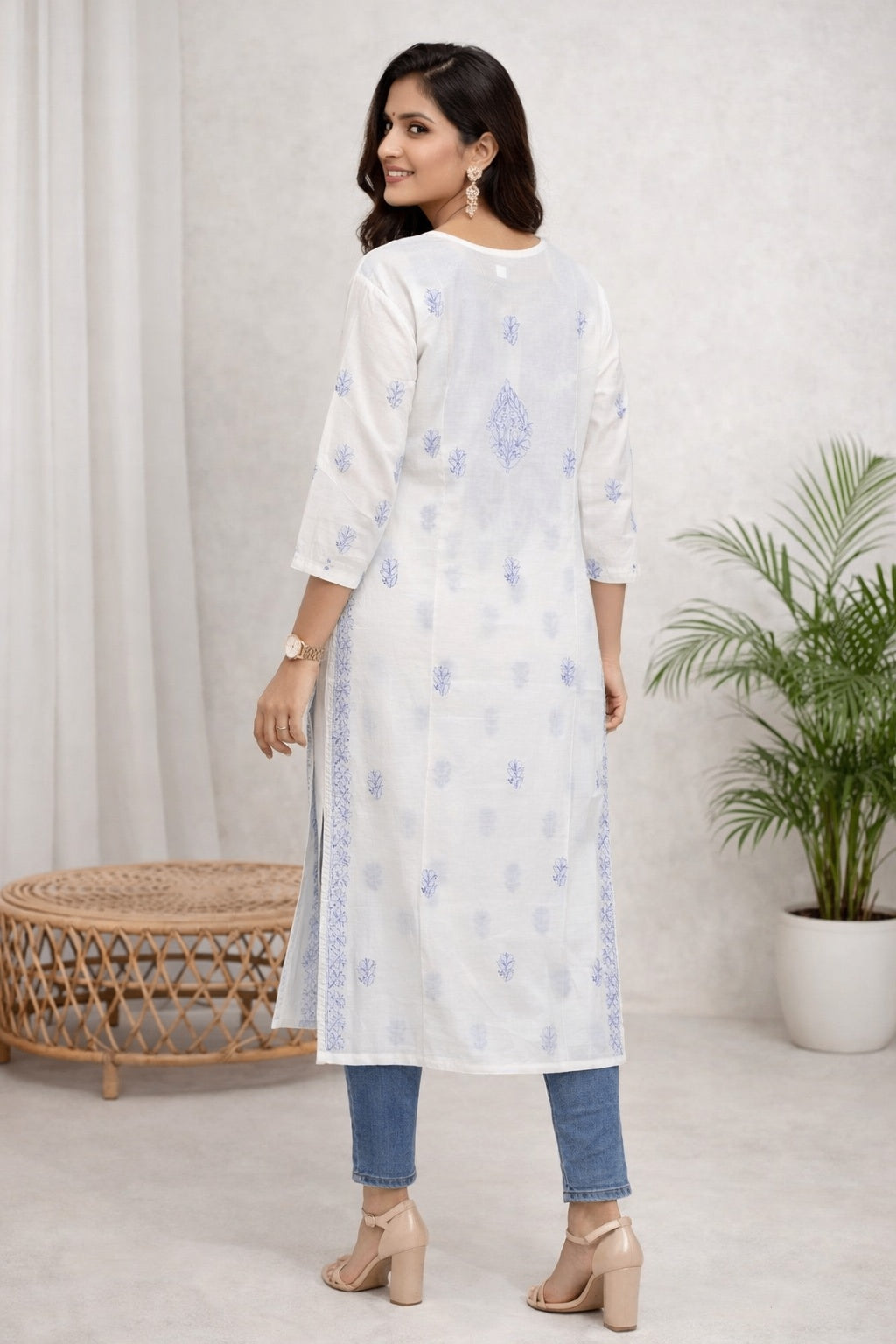 Karigiri White Chikankari Cotton Kurti Women_KF0157