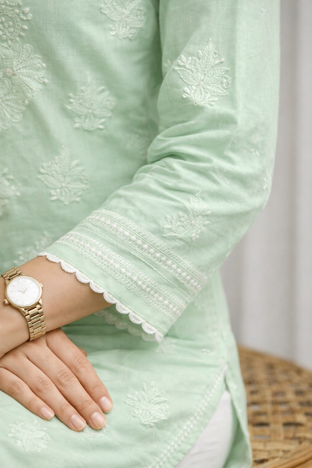 Karigiri Mint Green Chikankari Cotton Kurti_KF0054