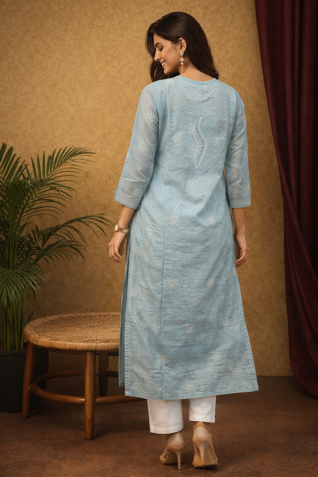 Karigiri Women’s Pure Soft Cotton Kurti, Light Grey with Lucknowi Chikankari Embroidery, Straight Fit, Round Neck, 3/4 Sleeves