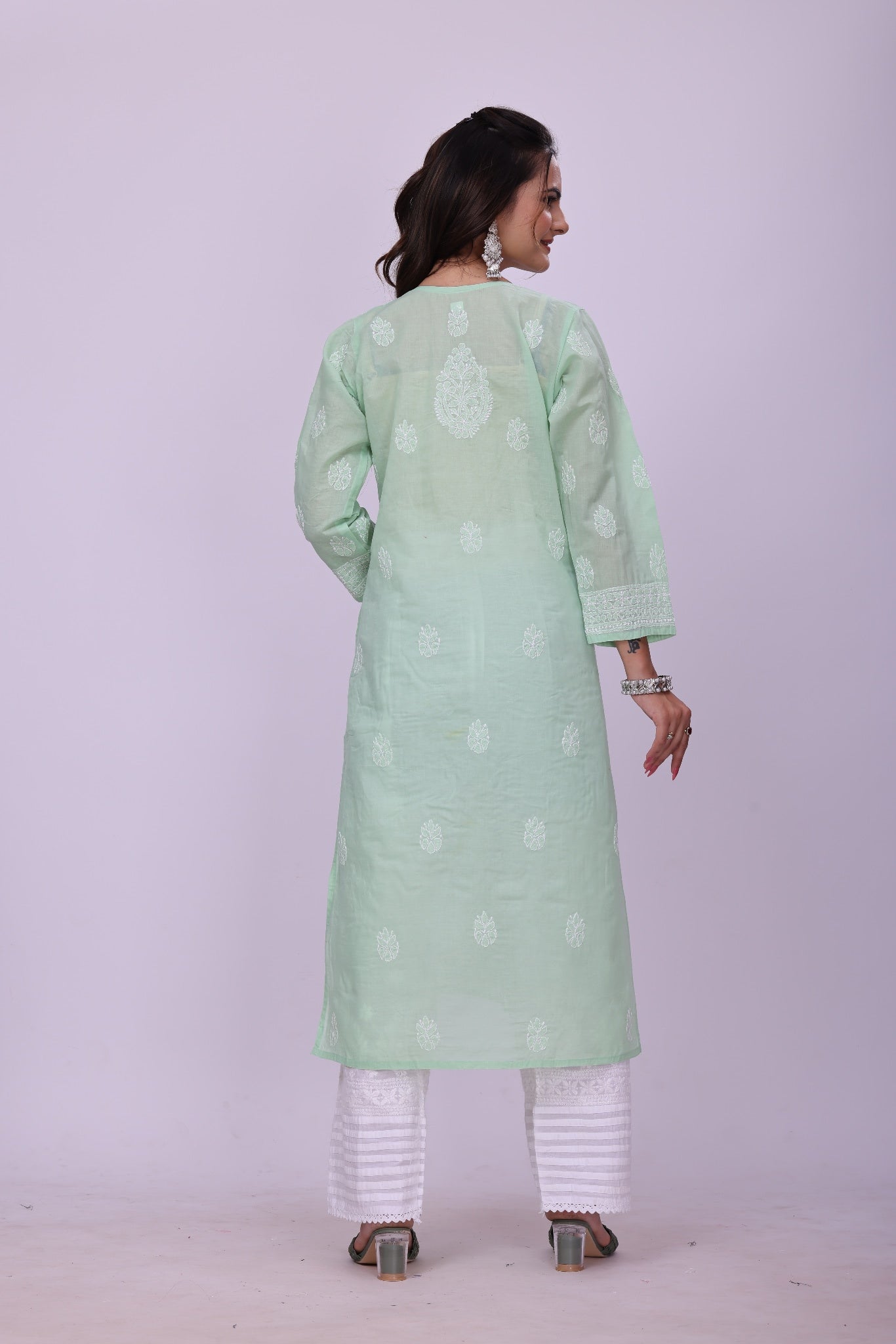 Karigiri Women's Pure Soft Cotton Kurti, Sea Green with Lucknowi Chikankari Embroidery, Straight Fit, Round Neck, 3/4 Sleeves