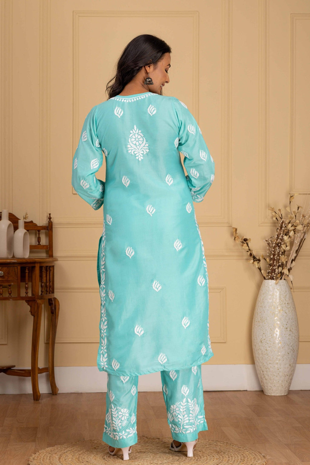 Karigiri Aqua Green Chikankari Hand Embroidered Muslin Kurti Set with White Floral Motifs, 3/4 Sleeves