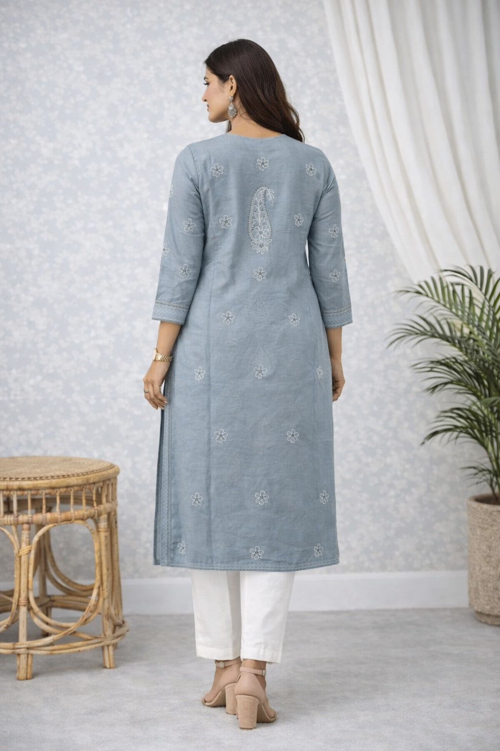 Karigiri Grey Chikankari Cotton Kurti Floral_KF0088