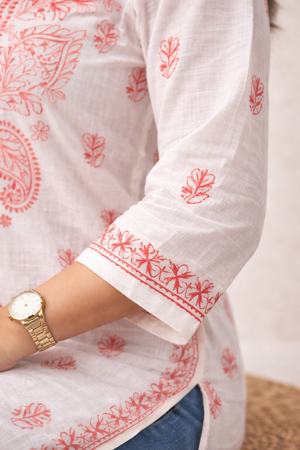 Karigiri White Coral Chikankari Cotton Kurti Women_KF0136